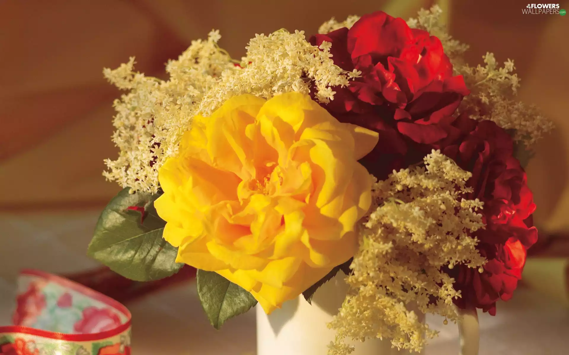 bouquet, red, rouge, yellow