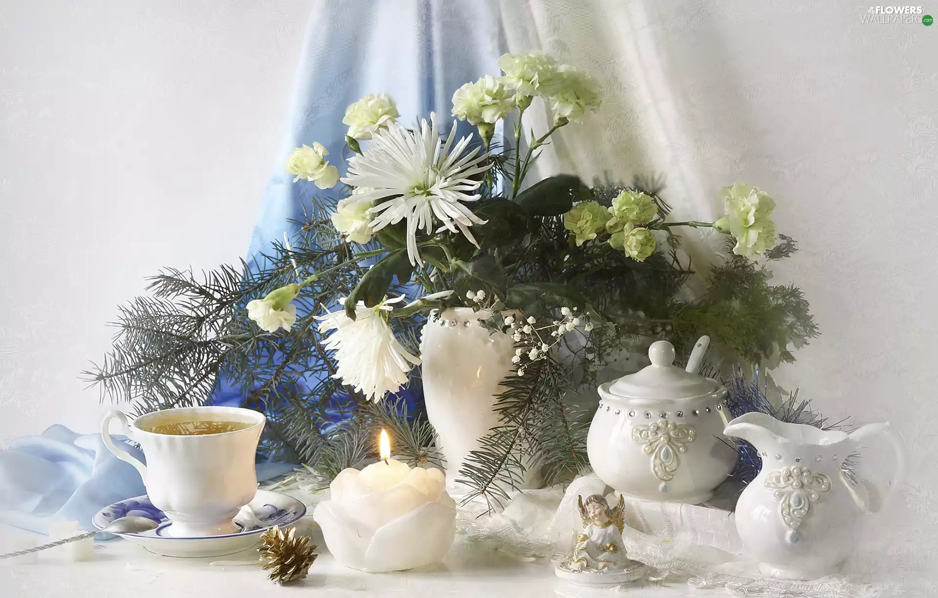 table, Flowers, bouquet, cloves, Candle, service, composition, Astra