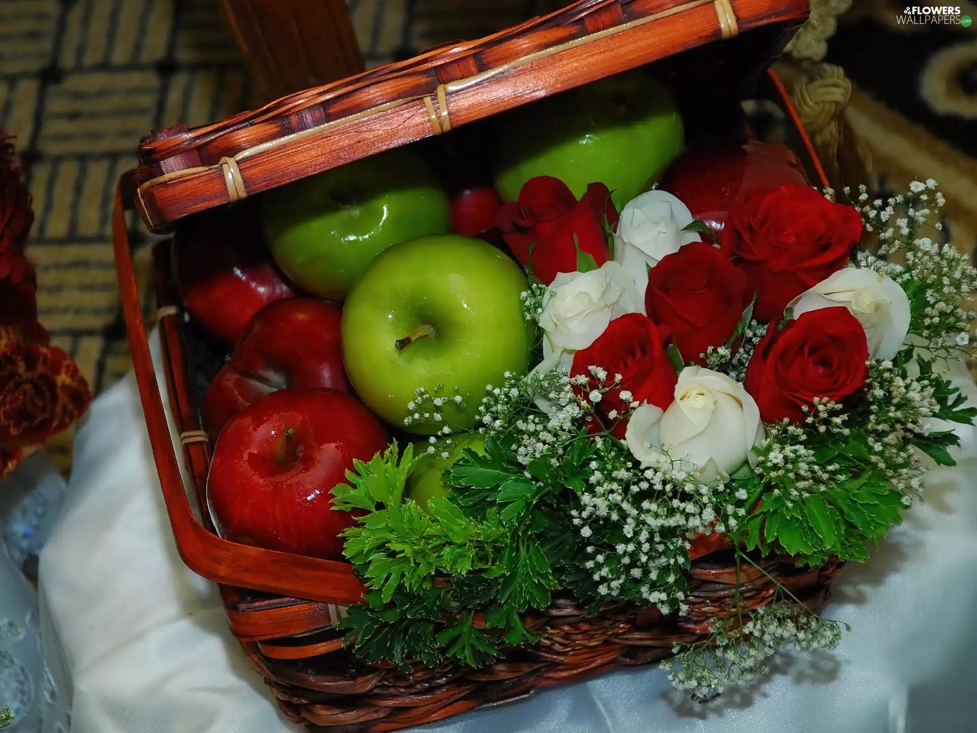 wicker, apples, roses, basket