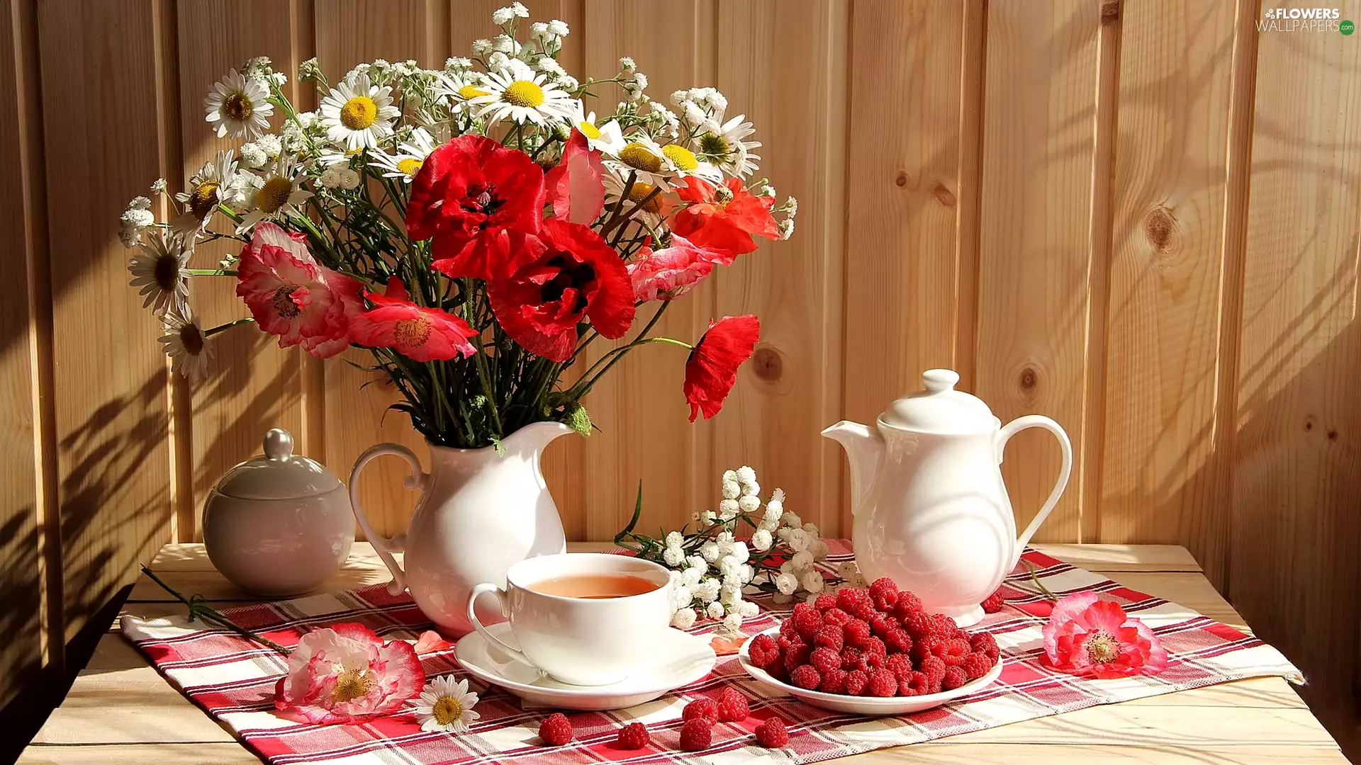 bouquet, composition, Flowers, papavers, jug, raspberries, cup, tea, daisy