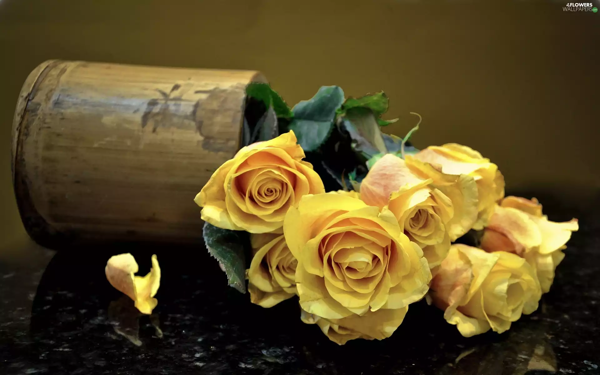 bouquet, rouge, composition, yellow