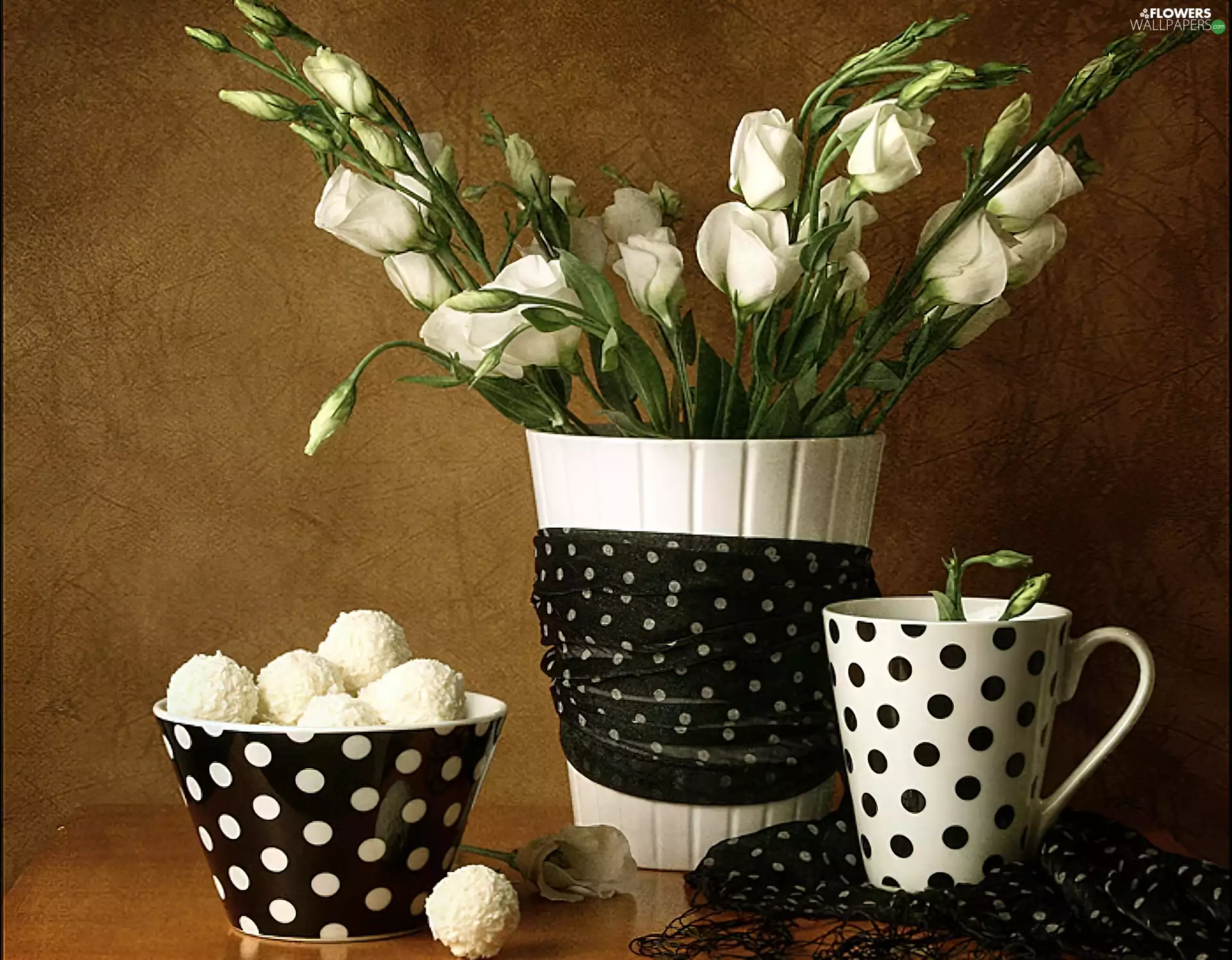 composition, Eustoma, Vase