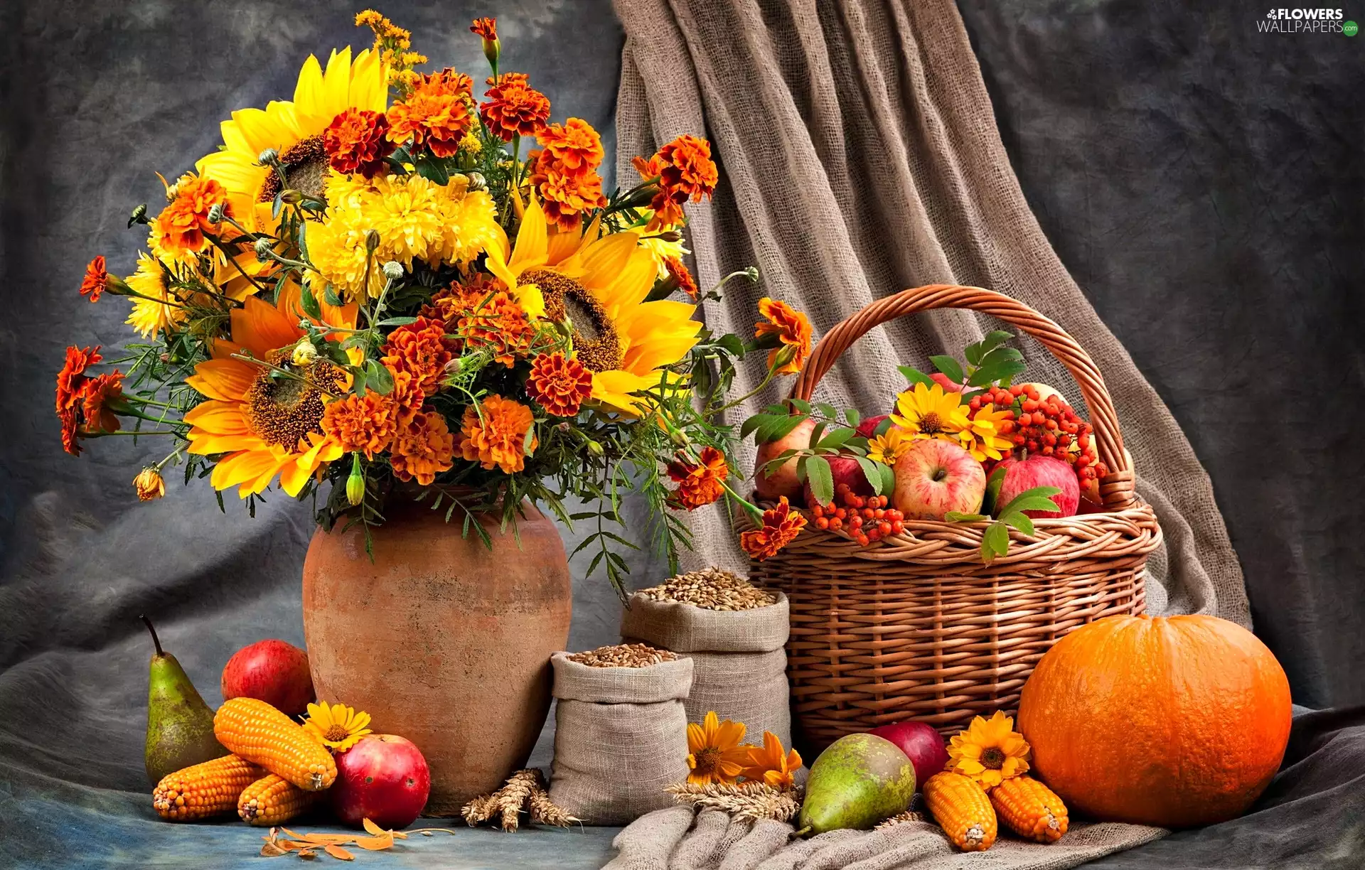 flowers, bouquet, Nice sunflowers, Tagetes, pumpkin, composition, basket, apples, Vase
