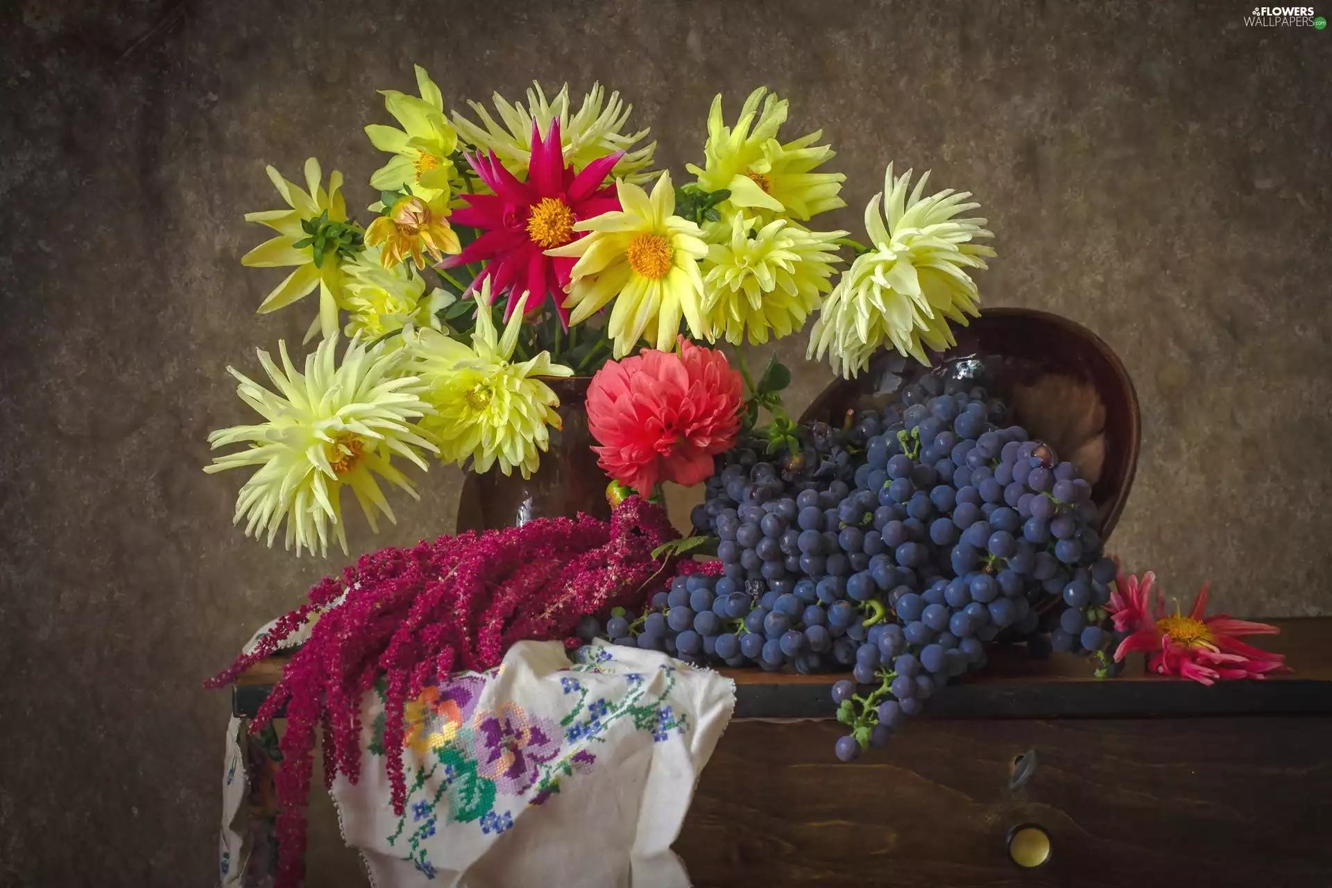 Vase, Grapes, bouquet, dahlias, composition