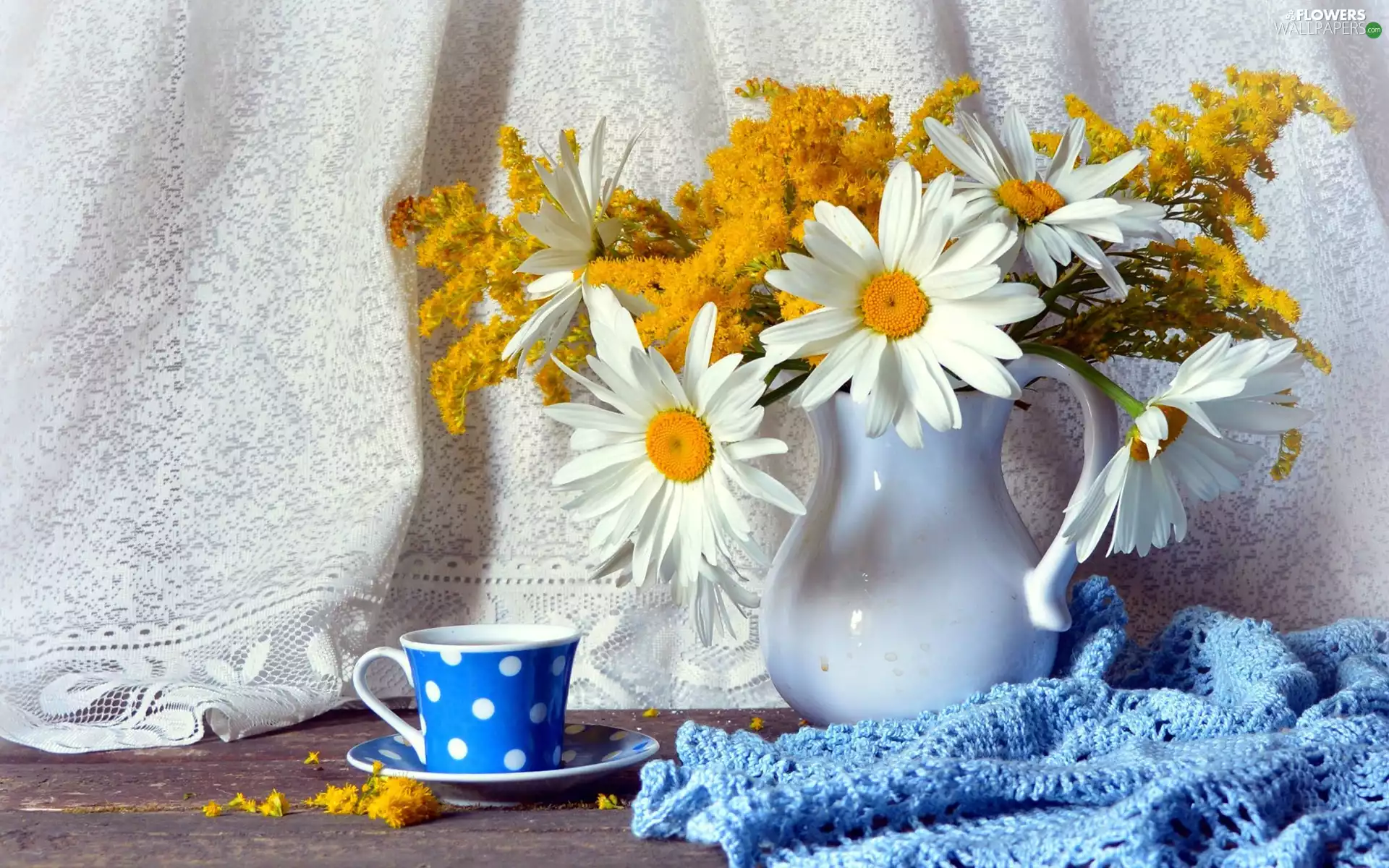 Goldenrod, bouquet, cup, napkin, jug, daisy