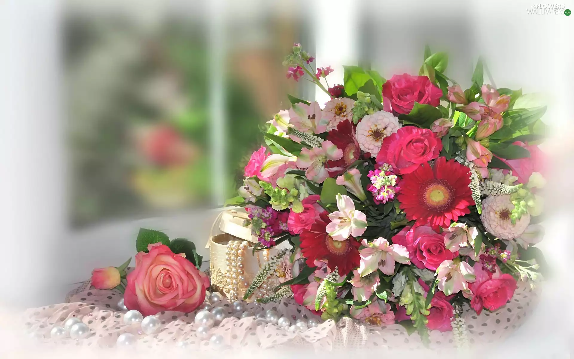 Gerbera, bouquet, jewellery, Pearl, roses, Alstroemeria