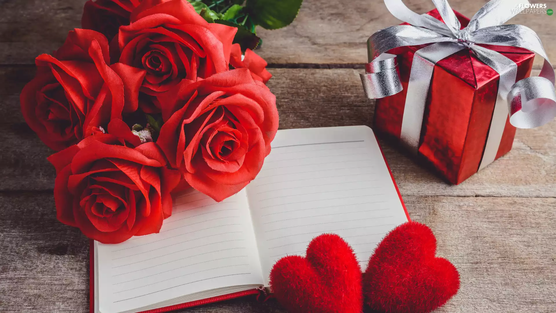 bouquet, Red, hearts, Present, Fascilice, roses