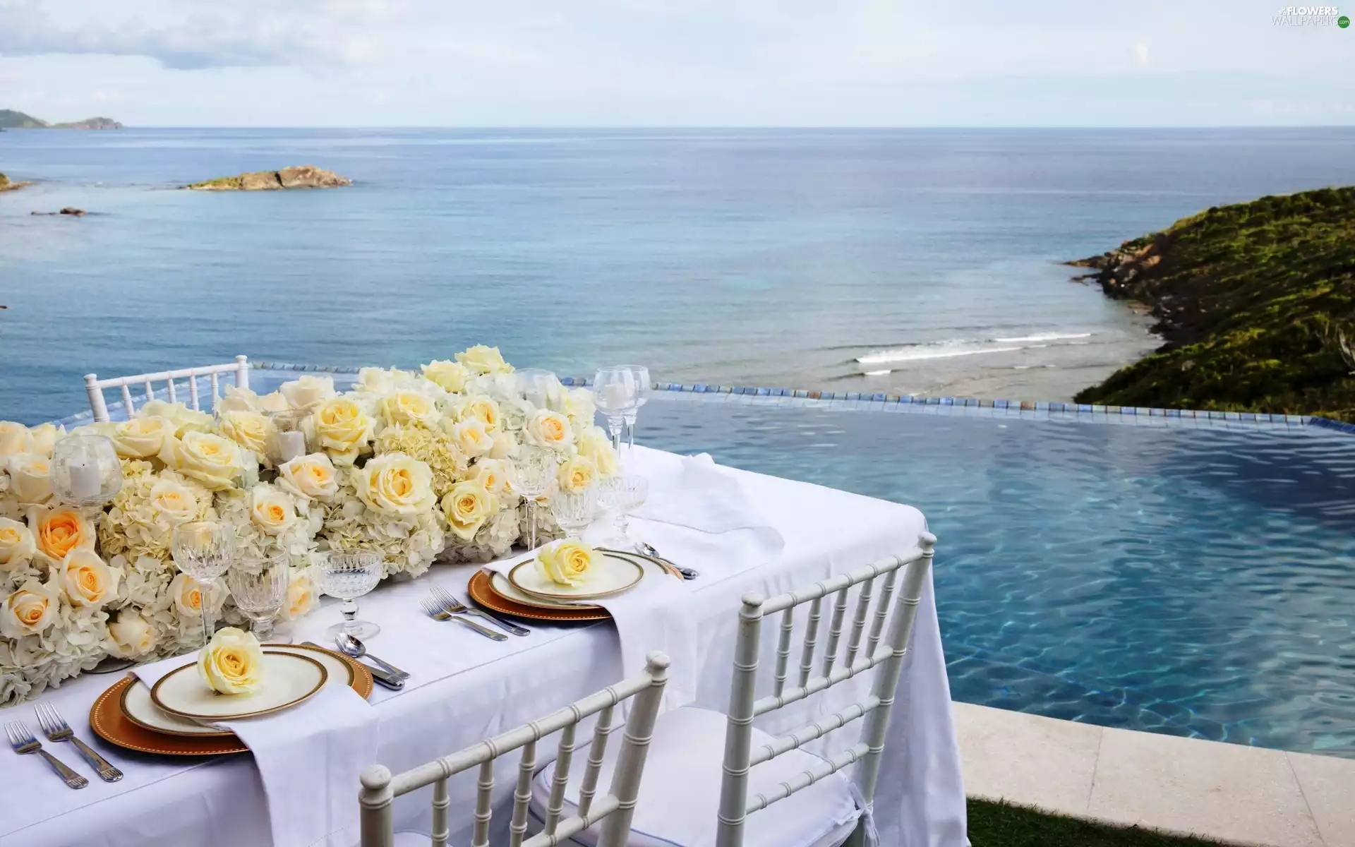 Coast, rocks, Pool, roses, Hotel hall