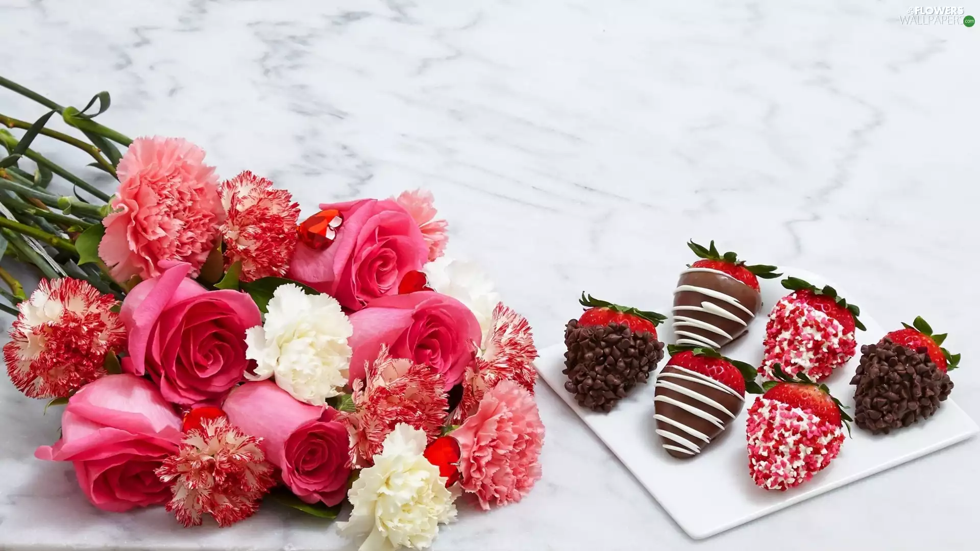 cloves, strawberries, bouquet, roses, Flowers