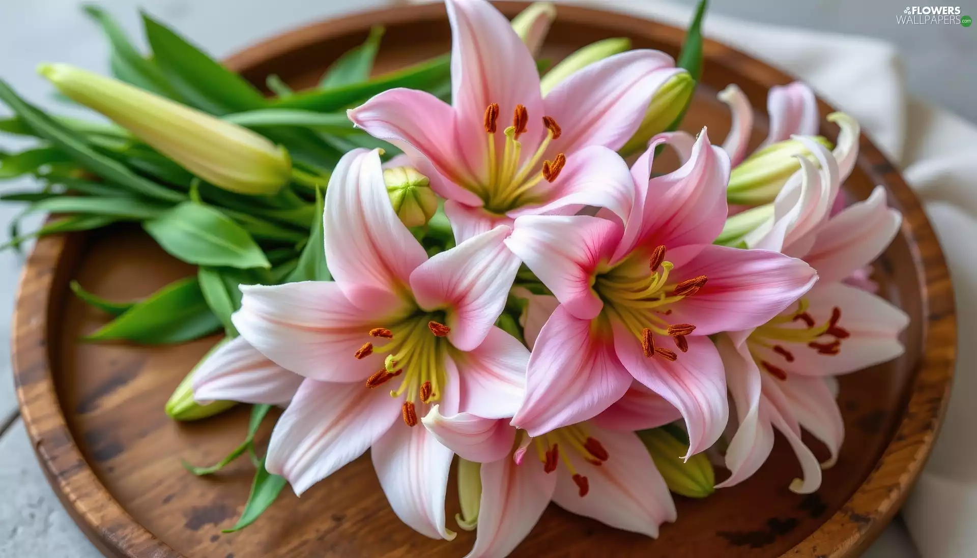 Tray, white and pink, lilies