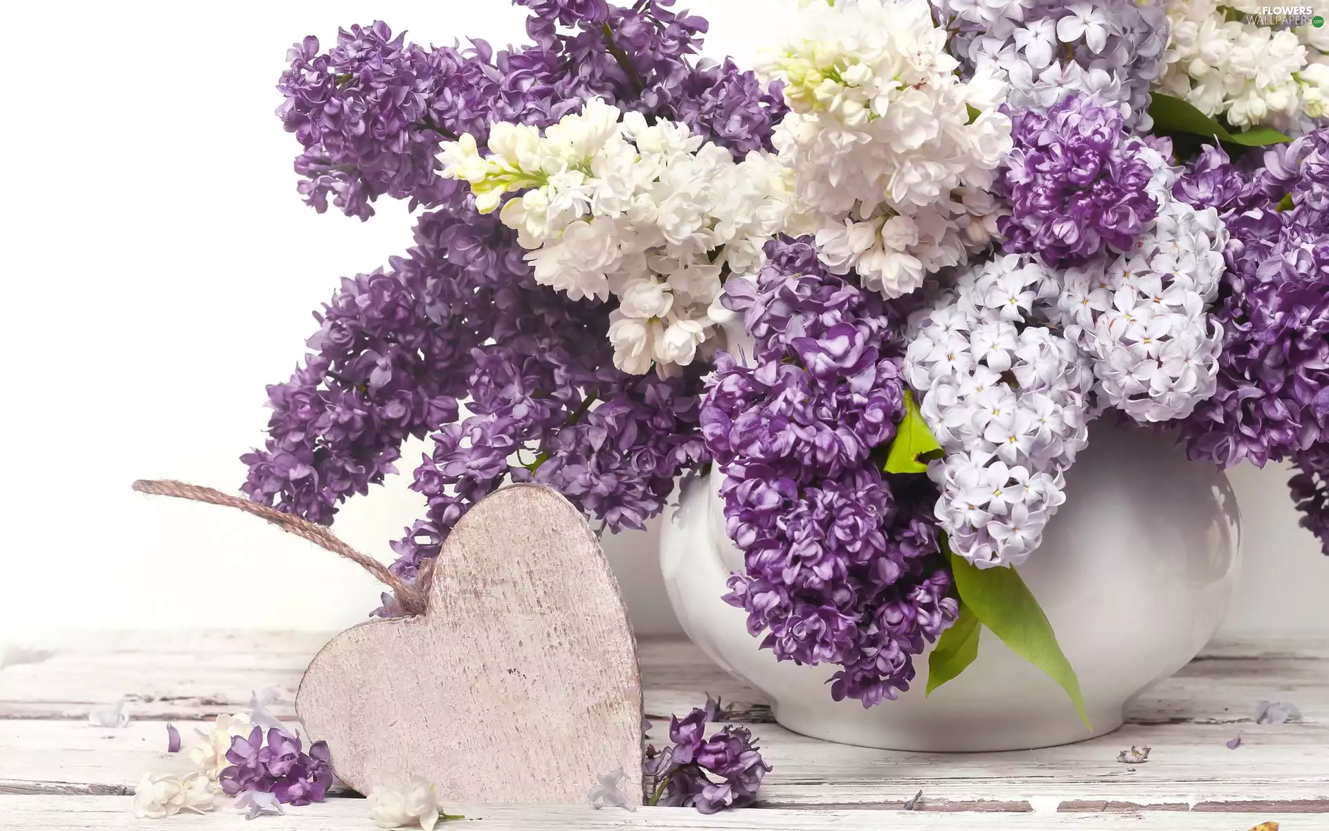 White, Heart teddybear, without, lilac, bouquet