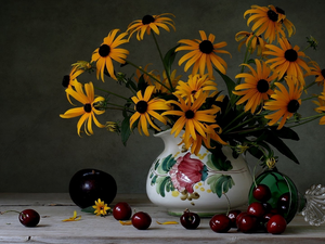 cherries, Rudbekie, jug