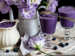 blueberries, Flowers, jug, Eustoma, composition, cocktail, glasses
