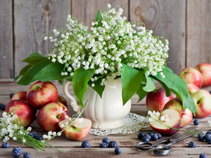 nectarines, composition, lily of the Valley, The May, Flowers