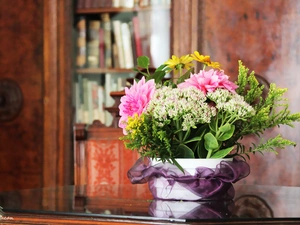 bouquet, an, table, flowers